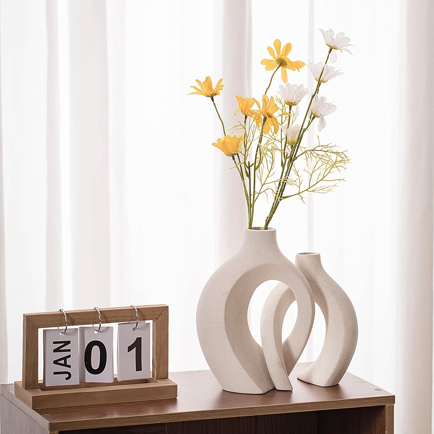 Set of 2 Ivory White Hollow Ceramic Vases, Modern Round Vase for Bookshelf Decor Scandinavian Minimalist Style, Vases for Modern Home Living Room and Coffee Table Entryway